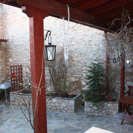 Ξενώνας Ονειροπαγίδα Αράχωβα Εξωτερικό φωτογραφία